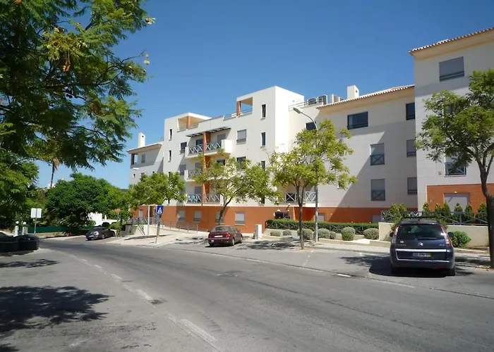 Luxury Ground-floor 5 Stars, 2 Bedrooms, 2 Bathrooms, Free Wifi *