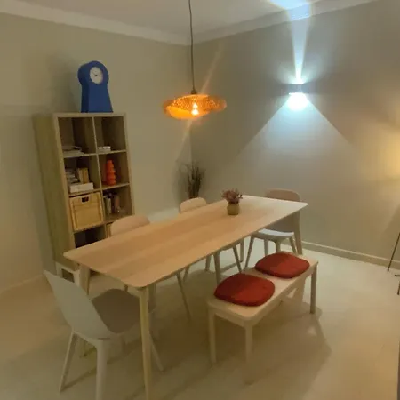 Luxury Ground-floor 5 Stars, 2 Bedrooms, 2 Bathrooms, Free Wifi *