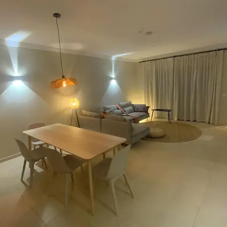 شقة Luxury Ground-floor 5 Stars, 2 Bedrooms, 2 Bathrooms, Free Wifi *